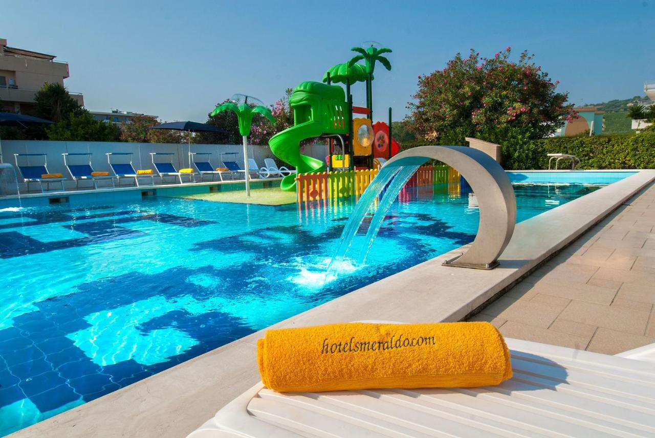 Hotel Smeraldo Giulianova Kültér fotó
