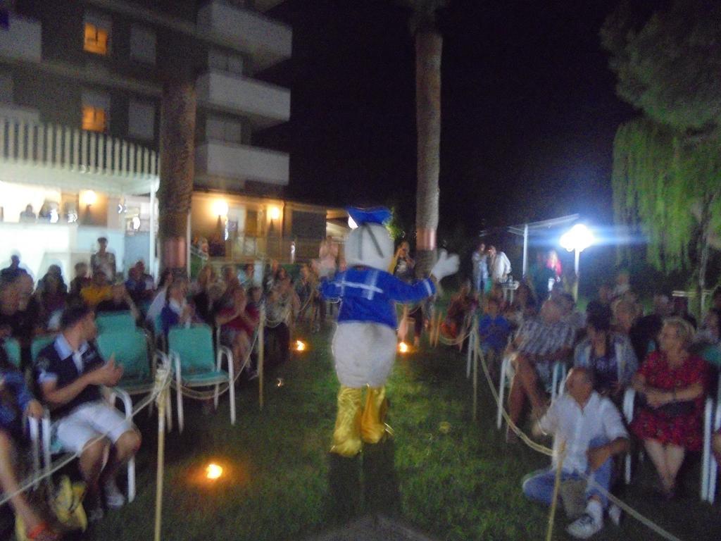 Hotel Smeraldo Giulianova Kültér fotó