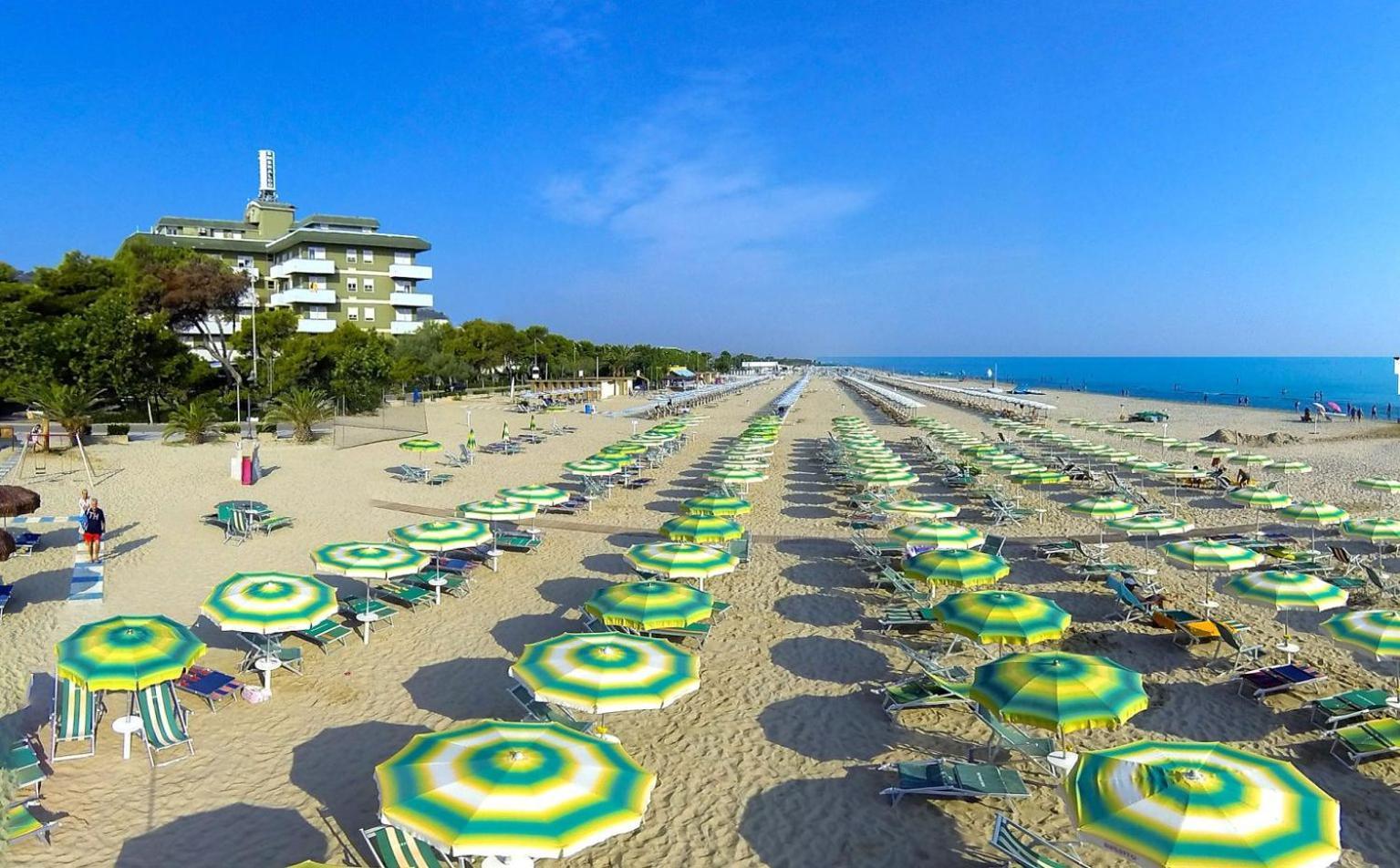 Hotel Smeraldo Giulianova Kültér fotó